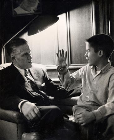 Politische Debatten kann Romney schon früh führen: Sein Vater George war von 1963 bis 1969 Gouverneur von Michigan. Auf dem Bild ist Mitt zwölf Jahre alt.