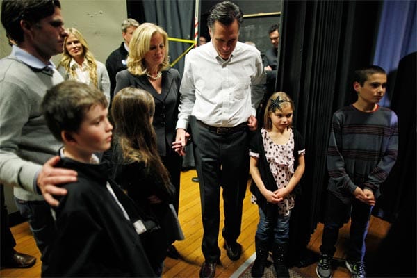 Mitt Romney im Kreise seiner Großfamilie. Noch immer sind er und Ann Davies ein Paar. Sie haben fünf erwachsene Söhne und sechzehn Enkelkinder.