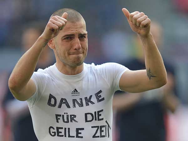 Früher Dortmund, zuletzt Hamburg: Mladen Petric bricht seine Zelte beim HSV ab und bedankt sich ein letztes Mal bei den Fans.