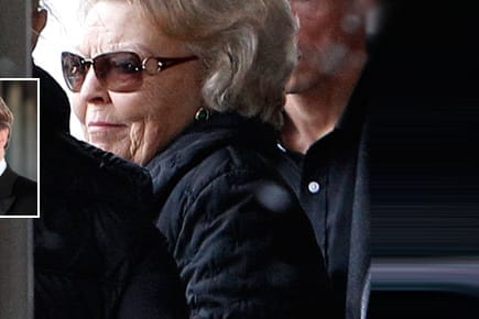 Königin Beatrix besucht ihren Sohn Friso jedes Wochenende im Londoner Krankenhaus.