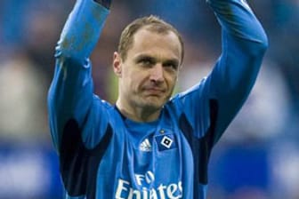 Jaroslav Drobny soll beim Hamburger SV den Weg frei machen für Ex-Nationaltorwart René Adler. Die HSV-Bosse wollen den Tschechen unbedingt loswerden - und würden dem FC Bayern mit Sicherheit bei der Ablöse entgegenkommen .