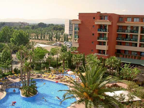 An der Costa Dorada, der goldenen Küste Spaniens, liegt das gepflegte Hotel "Villa Romana". Der Strand ist ohne Probleme fußläufig zu erreichen.