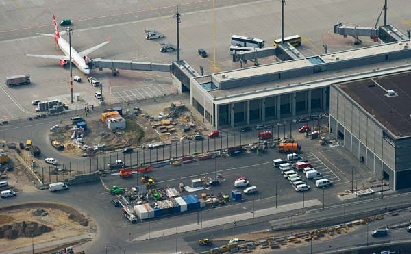 Der Flughafen Berlin Brandenburg aus der Luft