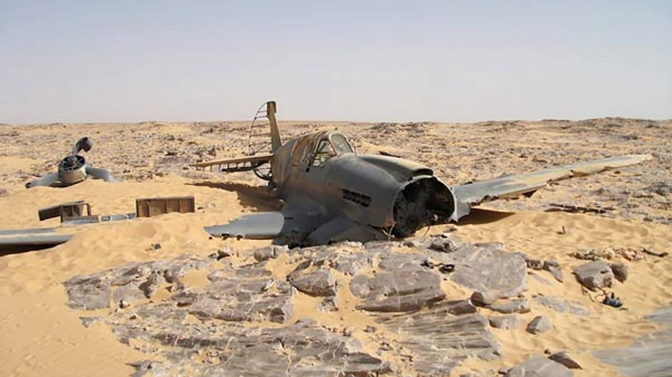 Perfekt konserviertes Jagdflugzeug aus dem Zweiten Weltkrieg in Wüste gefunden