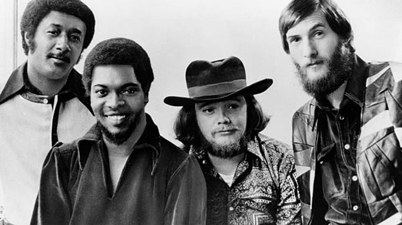 Donald Dunn im Januar 1970 mit der Band Booker T and the MGs.