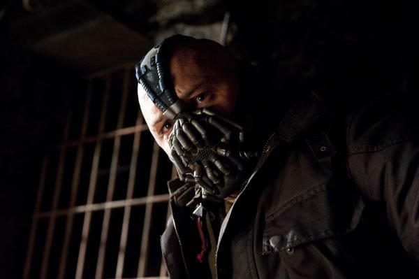 Bane (Tom Hardy) ist ein Verbecher-Genie mit dem Zerstörungs-Potenzial einer Naturkatastrophe.