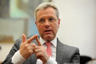 Norbert Röttgen wurde von Kanzlerin Merkel als Umweltminister entlassen