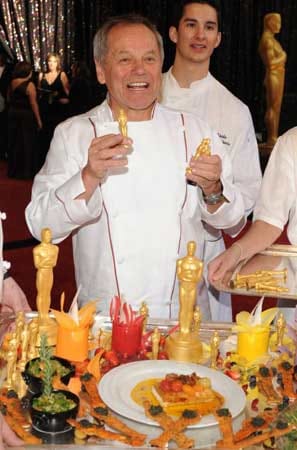 Mittlerweile zeichnet sich Las Vegas auch durch seine exquisite Küche aus. Wolfgang Puck, der österreichische Starkoch und Ausrichter des Oscar-Caterings, besitzt in Las Vegas gleich mehrere Restaurants.