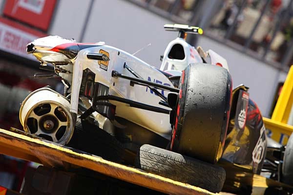 Der Bolide von Sergio Perez nach dem heftigen Crash in Monaco.