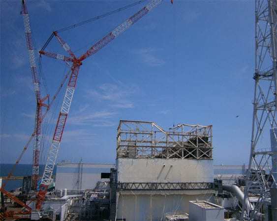 Am 11. März 2011 kam es infolge eines Erdbebens zur atomaren Katastrophe von Fukushima in Japan. In den Reaktorblöcken 1 bis 3 kam es zu Kernschmelzen.