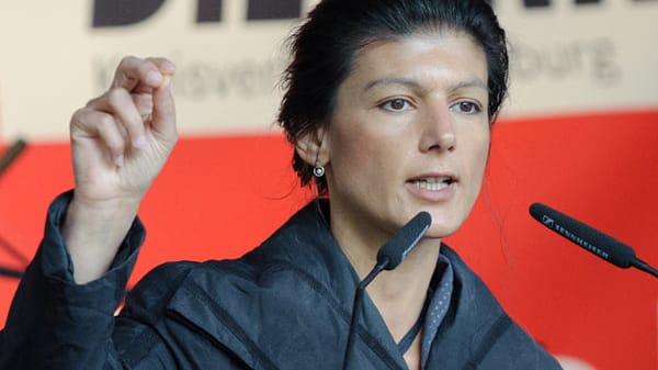 Macht sie es doch? Viele Linke-Anhänger würden Wagenknecht gerne als Vorsitzende sehen Macht sie es doch? Viele Linke-Anhänger würden Wagenknecht gerne als Vorsitzende sehen