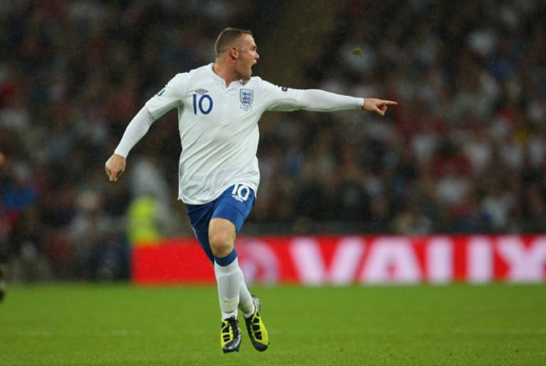 Wayne Rooney, England: Die Hoffnungen der Three Lions ruhen zum Großteil auf den Schultern von Wayne Rooney. Der bullige Stürmer von Manchester United gehört seit Jahren zur Weltklasse. Mit der englischen Nationalmannschaft war bei den letzten Turnieren allerding immer schon frühzeitig Schluss. Das könnte auch diesmal so sein, schließlich fehlt Rooney aufgrund einer Rotsperre in den ersten beiden Matches.