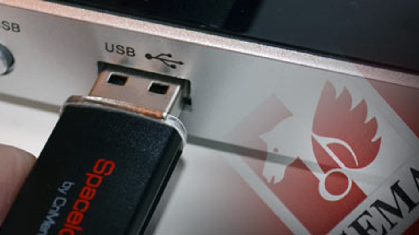 GEMA erhöht zum 1. Juli 2012 die Tarife für USB-Sticks und Speicherkarten.