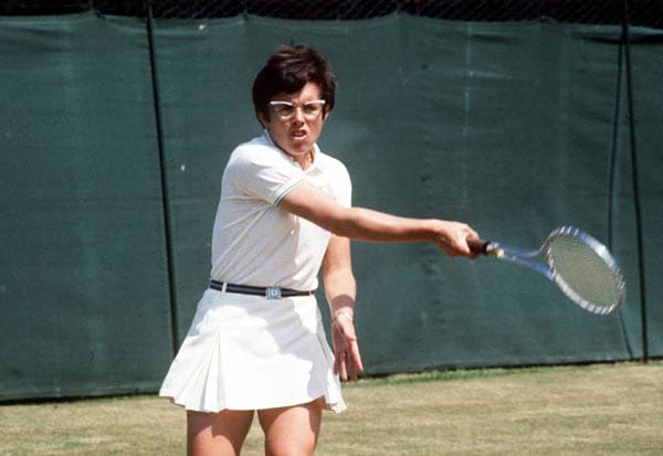 Billie Jean King ist eine von insgesamt acht Spielerinnen, die im Einzel alle vier Grand-Slam-Titel gewinnen konnten. Bei den US Open und in Wimbledon siegte sie sowohl im Einzel und Doppel als auch im Mixed. Mit ihrem letzten Turniersieg 1983 ist sie bis heute mit 39 Jahren die älteste Einzelsiegerin auf der Tour.