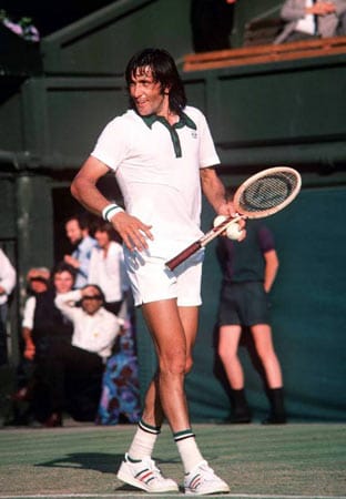 Der rumänische Tennisspieler Ilie Nastase führte in den Jahren 1972 und 1973 die Weltrangliste an (40 Wochen). Insgesamt konnte er in seiner aktiven Laufbahn 57 Titel gewinnen - zwei davon bei einem Grand-Slam-Turnier. Damit ist er der bislang erfolgreichste rumänische Tennisspieler.