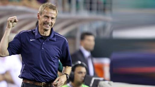 US-Coach Jürgen Klinsmann freut sich über die Erfolge mit seinen Jungs. US-Coach Jürgen Klinsmann freut sich über die Erfolge mit seinen Jungs.