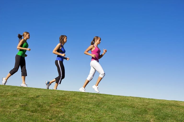 Mit der richtigen Laufbekleidung macht das Laufen mehr Spaß