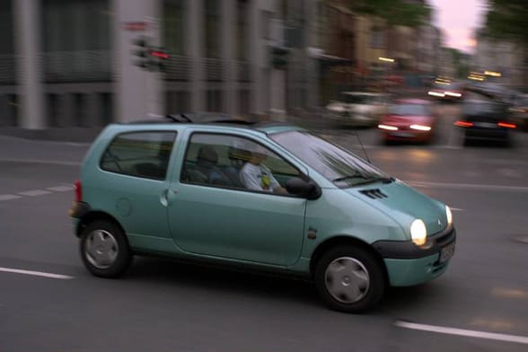 Renault Twingo: Der pfiffige Kleinwagen mit dem Kullerblick war vor allem bei Frauen beliebt.