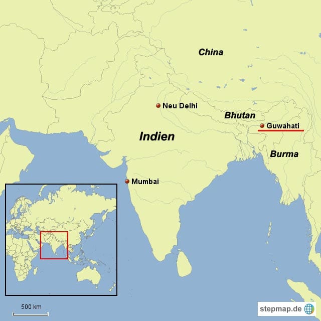 Die Behörden schlagen Alarm und bitten die Menschen darum, ihre Häuser nicht zu verlassen. Zudem versprühen sie Insektenbekämpfungsmittel in der Provinz mit der Hauptstadt Guwahati. Die Behörden schlagen Alarm und bitten die Menschen darum, ihre Häuser nicht zu verlassen. Zudem versprühen sie Insektenbekämpfungsmittel in der Provinz mit der Hauptstadt Guwahati.