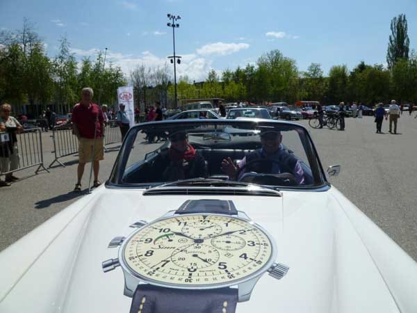 Sinns Firmenchef Lothar Schmidt und Marketing-Chefin Simone Richter werden bei der "Hamburg-Berlin-Klassik" wieder in einem Mercedes-Benz-Cabrio "220 SEb/C" aus dem Jahr 1965 durch die Lande rollen.