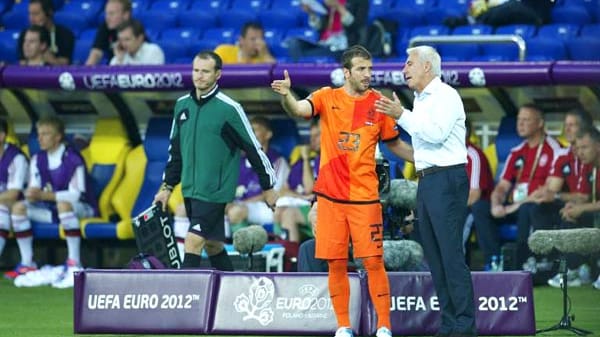 Gereizte Stimmung: Rafael van der Vaart und Bert van Marwijk.