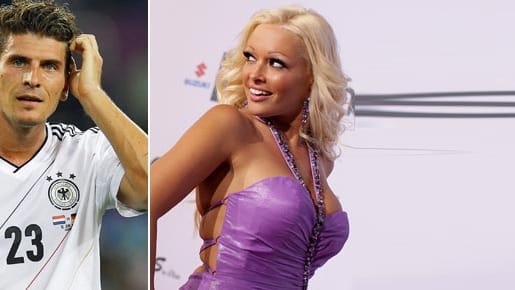 Mit seiner Haarpracht hat Mario Gomez es Daniela Katzenberger angetan.