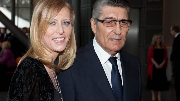 Britta und Rudi Assauer: Sie will nichts von Scheidung wissen und will ihren Rudi retten. Britta und Rudi Assauer: Sie will nichts von Scheidung wissen und will ihren Rudi retten.