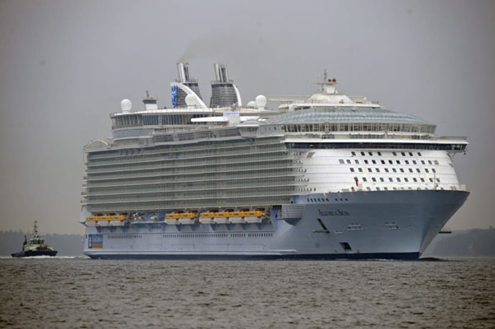 Die "Allure of the Seas" der Reederei Royal Caribbean Cruise Lines ist das größte Kreuzfahrtschiff der Welt.