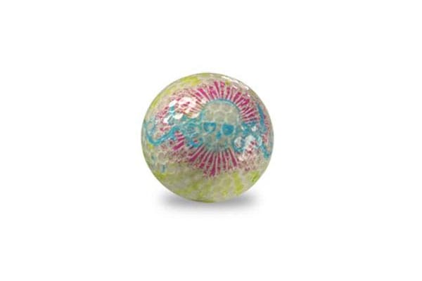 Unverzichtbar sind auch die Golfbälle. Die Firma Punk Rockz bietet ein 360-Grad-Druckverfahren für coole Aufdrucke. Der Ball soll durch 392 Dellen (Dimples) besonders lange fliegen. Ein Dutzend Bälle kosten 50 Euro.