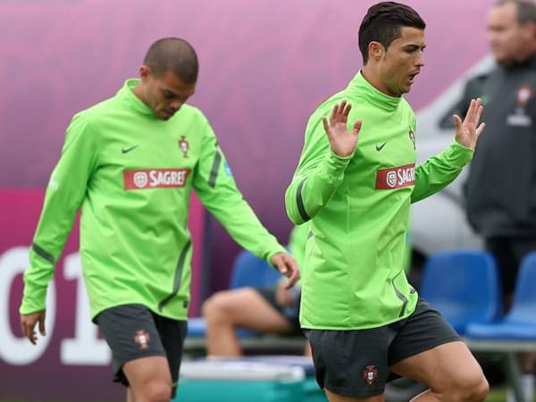 Ballerina Christiano: Ronaldo mit eigenartigem Laufstil während einer Trainingseinheit der Portugiesen.
