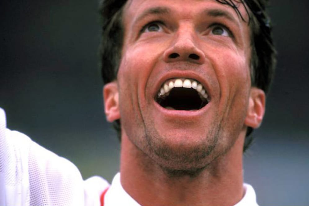 Lothar Matthäus ist für seine unfreiwillig komischen Kultsprüche genauso berühmt wie für seine vielen Frauengeschichten. Im Folgenden haben wir Ihnen die verbalen Highlights aus Loddars langer Karriere aufgelistet.