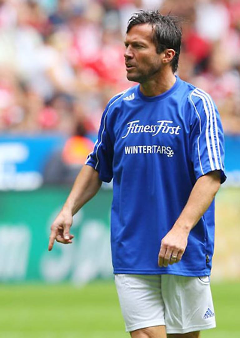 "Die biologische Uhr tickt und geht auch an mir nicht vorbei." "Auch ein Franz Beckenbauer kann einmal den Spielern in den sogenannten Hintern treten."