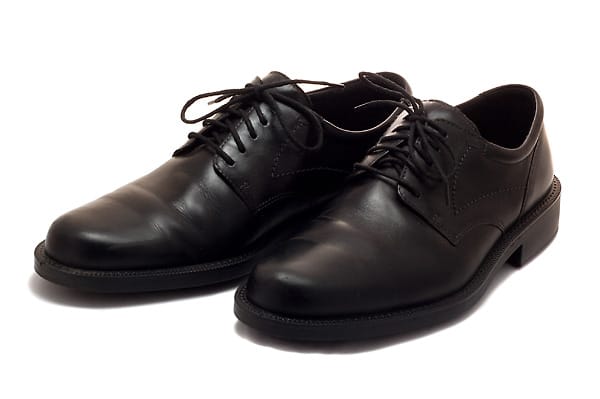 Nicht neu aber makellos: Gewissenhafte und pflichtbewusste Menschen pflegen ihre Schuhe besonders gut.