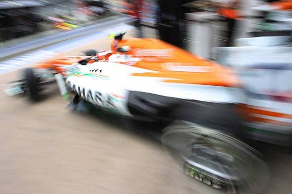 Force-India-Testfahrer Jules Bianchi fährt auf die Strecke.