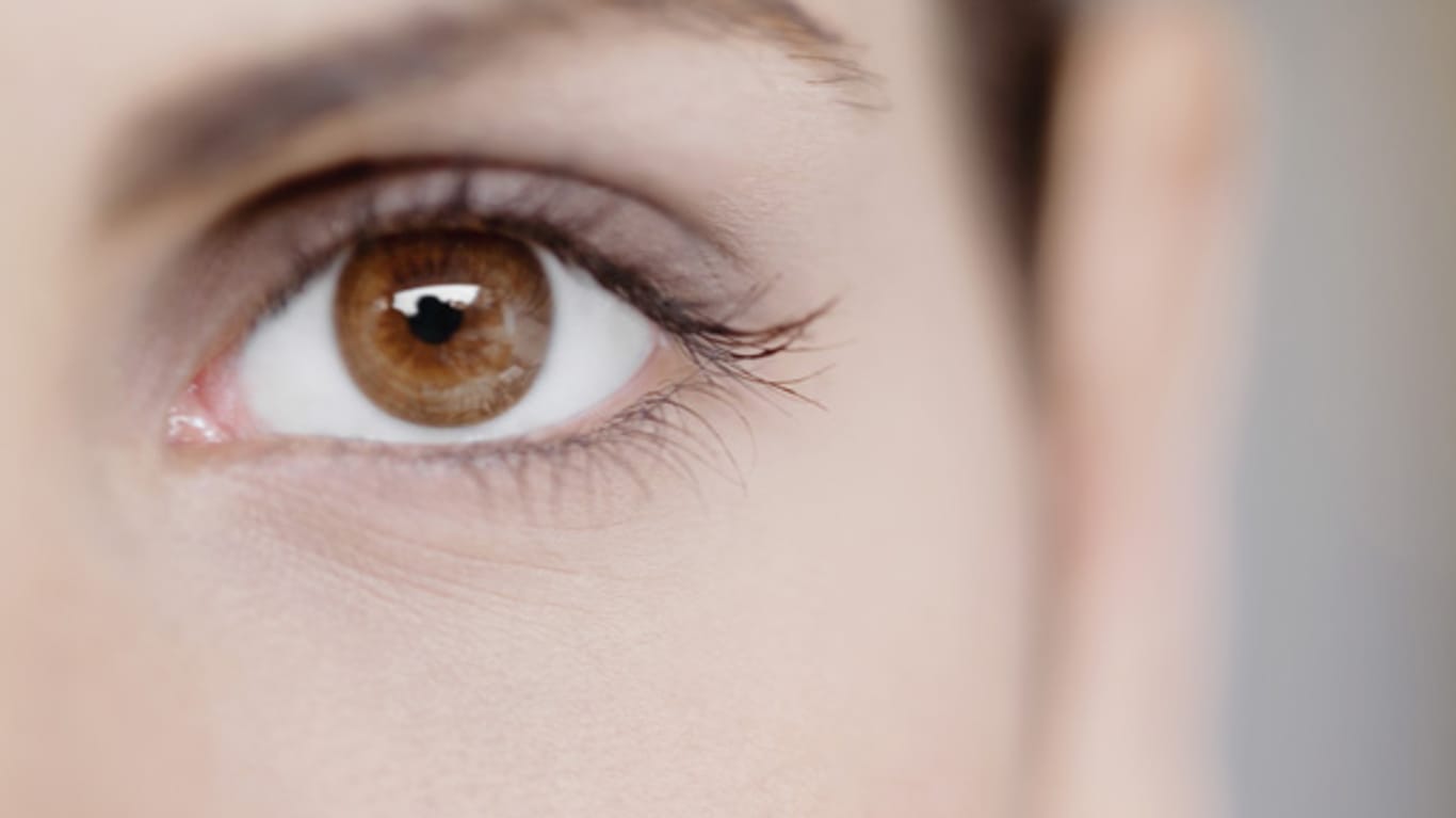 Entzündungen am Auge können auf verschiedene Erkrankungen hinweisen.