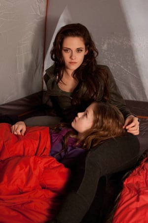 Bella will ihre Tochter (Mackenzie Foy) um jeden Preis vor den Volturi schützen.