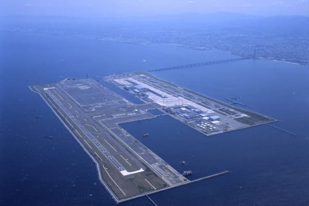 Der Flughafen von Osaka liegt auf einer künstlichen Insel