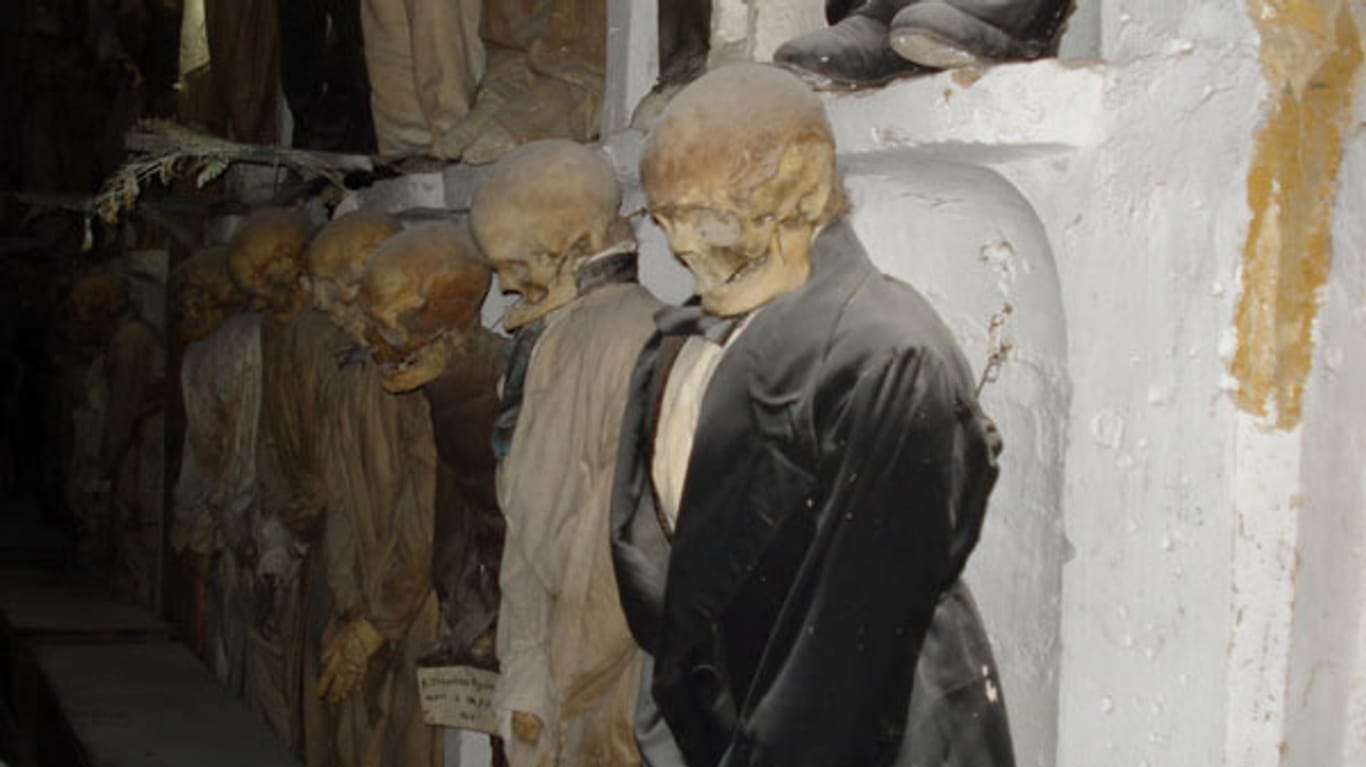 In Palermo findet sich eines der berühmtesten Mumiengräber