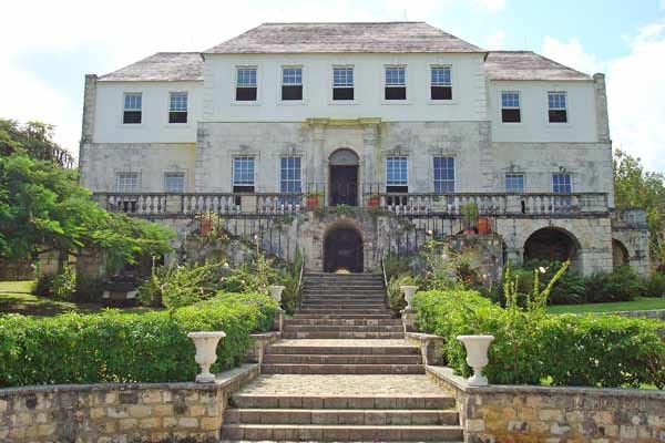 Grusel auf einer ehemaligen Plantage auf Jamaika: Der Landsitz Rose Hall soll Wohnort von Annie Palmer gewesen sein, der "Weißen Hexe von Rose Hall".