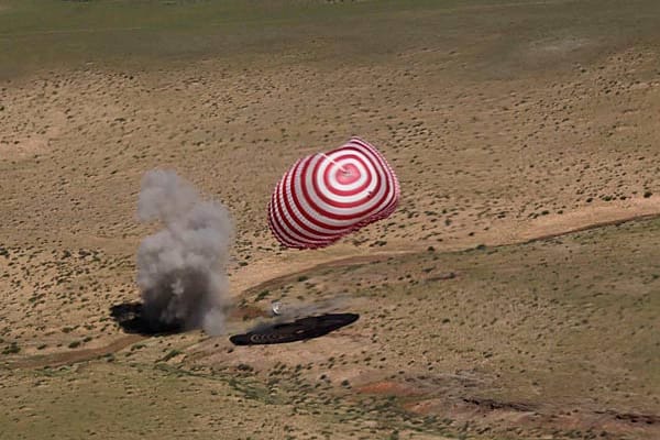 Die chinesische Raumkapsel "Shenzhou 9" ist wieder zurück auf der Erde