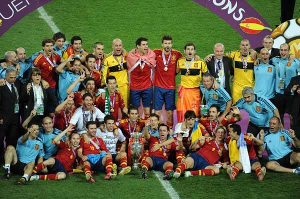 Das Titel-Triple ist perfekt: Nach EM-Sieg 2008 und WM-Sieg 2010 - jetzt der EM-Titel 2012.
