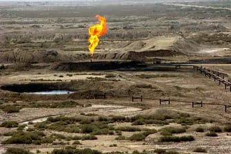 Das iranische Ölfeld Azadegan südwestlich von Teheran
