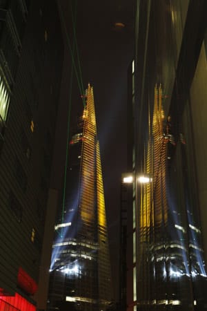 Mit einer schillernden Lichter- und Musikshow ist im Juli2012 in London der höchste Wolkenkratzer Europas eingeweiht worden.