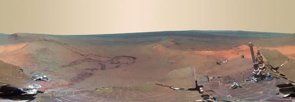 Zuletzt veröffentlicht die NASA ein Panoramafoto vom Mars. Zusammengesetzt aus 817 Bildern der Sonde "Opportunity".
