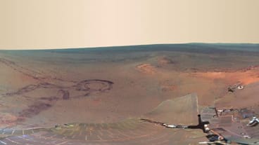 Zuletzt veröffentlicht die NASA ein Panoramafoto vom Mars. Zusammengesetzt aus 817 Bildern der Sonde "Opportunity".