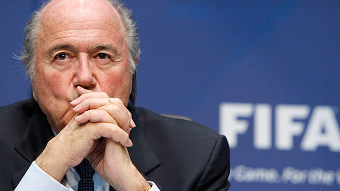 Medien und Offizielle fordern seinen Rücktritt: FIFA-Boss Joseph Blatter.