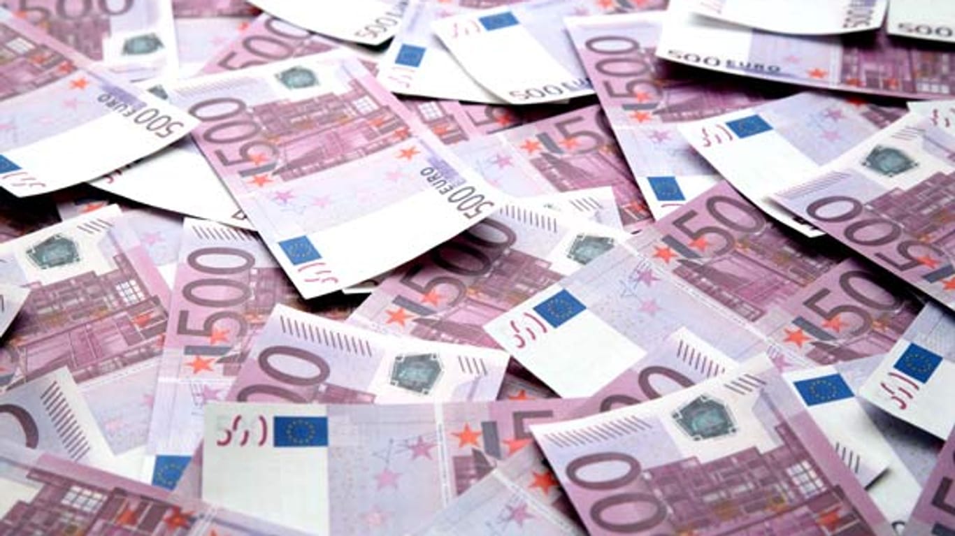 Wegen der Euro-Krise sollen Reiche nicht mehr zur Kasse gebeten werden