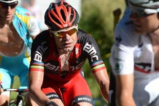 Cadel Evans hat auf dem Schlussstück gleich mehrere Defekte.