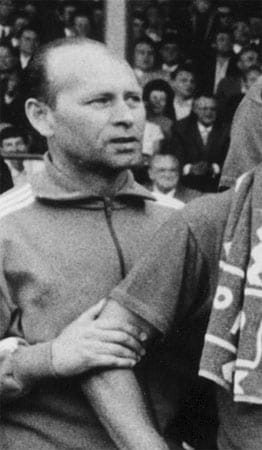 Platz 1: Als Co-Trainer von Max Merkel feierte Robert Körner 1968 die Deutsche Meisterschaft mit dem 1. FC Nürnberg. Ein Jahr später übernahm er den Chefposten, den er nach nur 18 Tagen wieder räumen musste. Rekord in der bisherigen Bundesliga-Historie.