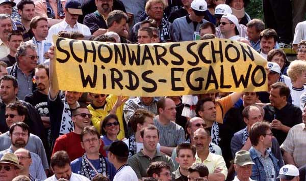 Schön war es Anfang des Jahrtausends, als der SSV Ulm 1999/2000 sogar ein Jahr Bundesligist war. Nach einem Zwangsabstieg kehrt Ulm nun in die Regionalliga zurück.